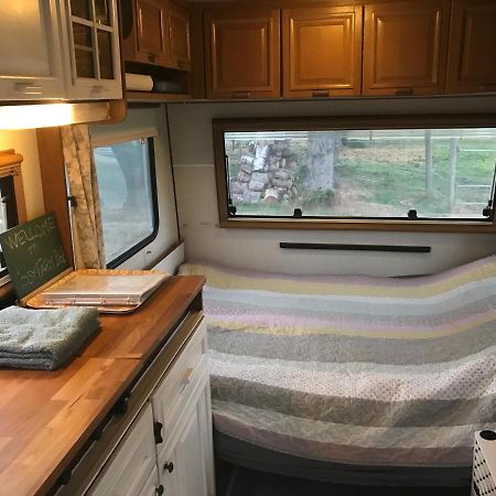 Bed & Breakfast 5 Min From E47 - Dogs Welcome - Cosy Farm Bnb Tureby Exteriör bild